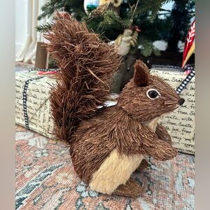 🌿🎄 Pottery Barn Squirrel Christmas Decoration